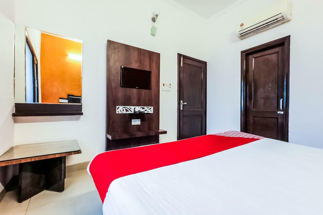 Oyo Flagship 37488 Hotel R V Regency Amritsar Esterno foto